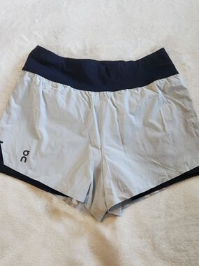 On Running Women's Running Shorts Gray And Black Size Medium EUC